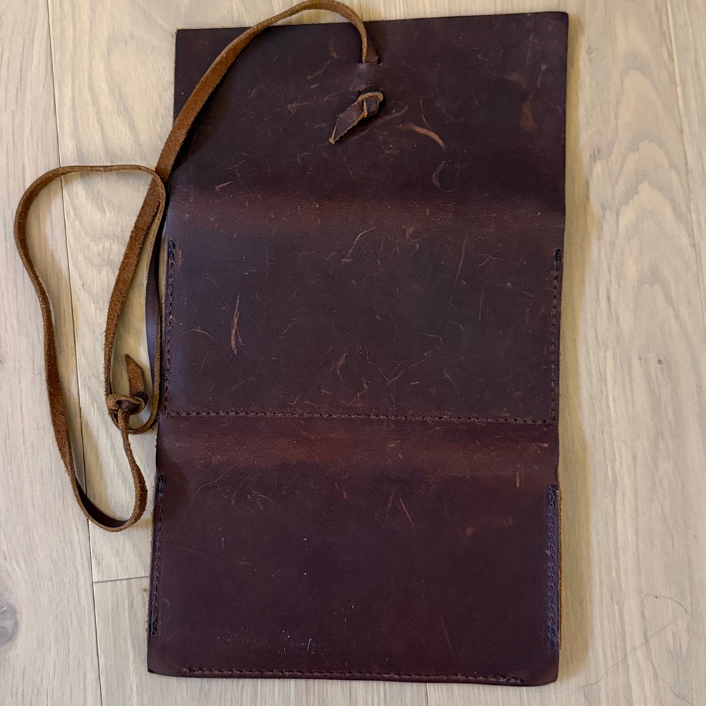 Portland Leather Wallet - Picture 4 of 4